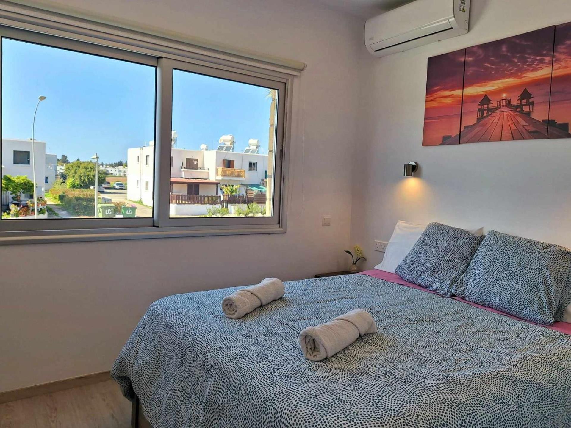 Apartamento Charming Holiday Retreat Kato Paphos Apt 400M To The Beach Exterior foto